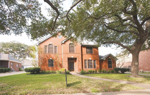 $2,350 | 4926 Rebel Ridge Drive | Sugar Land