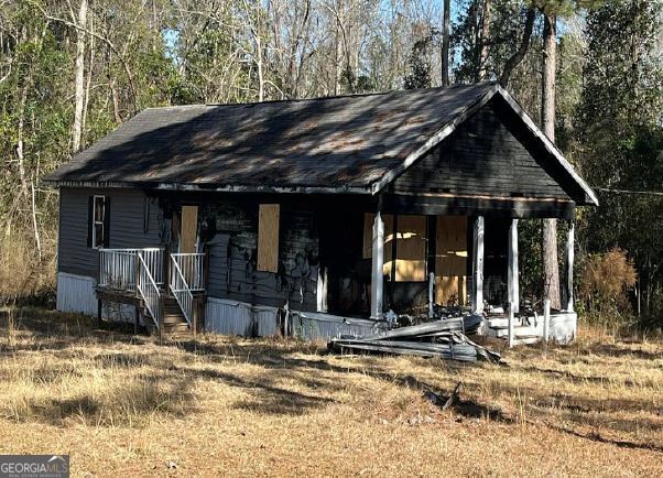 a view of a house