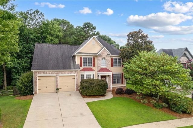 $560,000 | 209 Vine Creek Drive