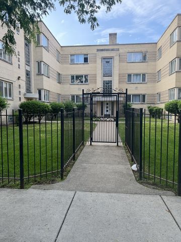 $1,200 | 2028 East 72nd Place, Unit 2C | South Shore