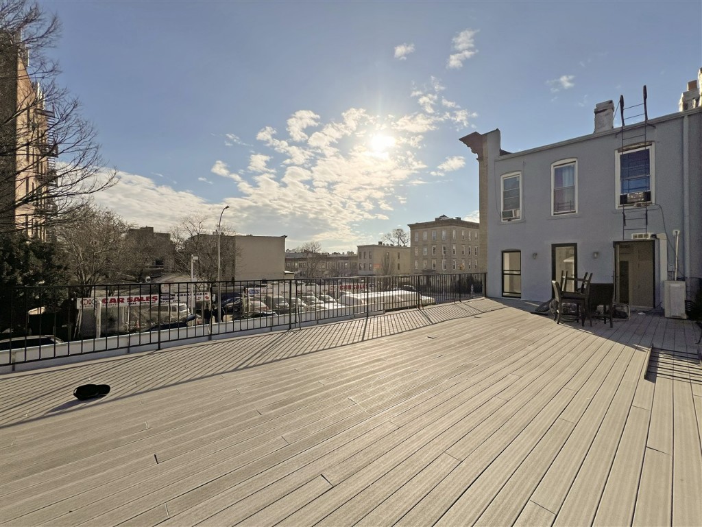 a view of a terrace yard of the house