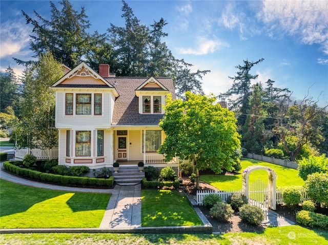 $1,895,000 | 303 7th Street | Cap Sante