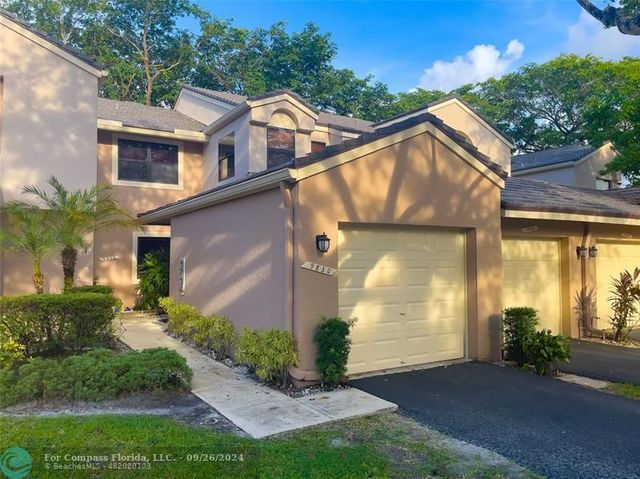 $360,000 | 9830 Northwest 1st Court | Jacaranda