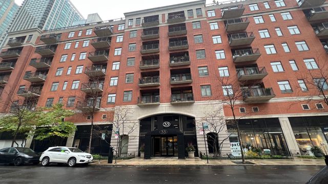 $9,495 | 33 West Huron Street, Unit 810 | River North