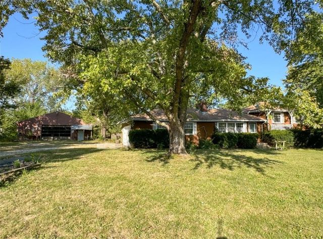 $650,000 | 3222 Southwest Pryor Road | Lee's Summit