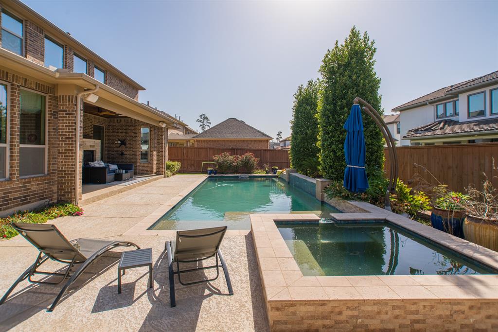 a view of outdoor space yard deck and patio