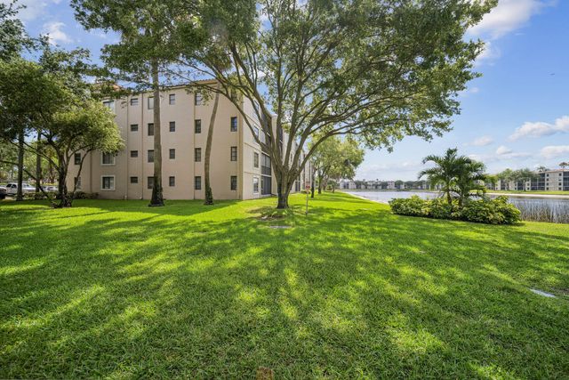 $299,000 | 6037 Pointe Regal Circle, Unit 207 | Huntington Pointe