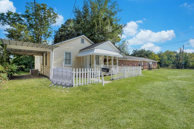 $235,000 | 1927 Iris Street | Chicora Place