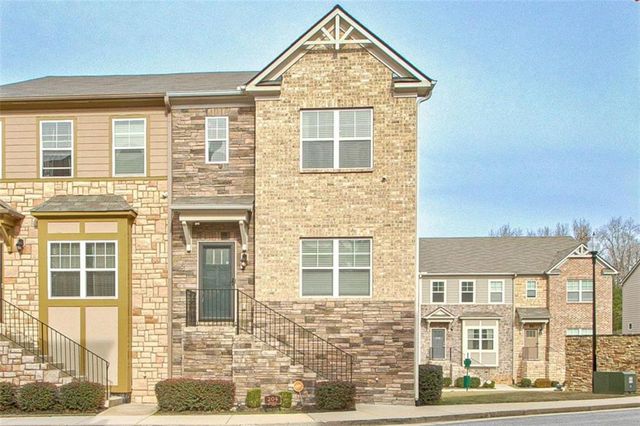 $389,900 | 204 Mahnaz Drive | Camp Creek Village