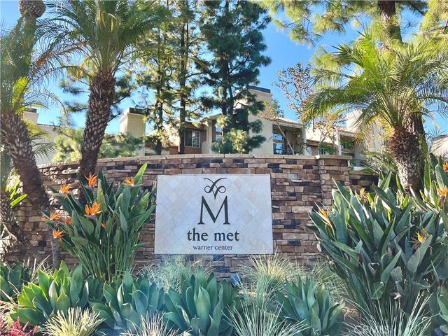 $399,000 | 21520 Burbank Boulevard, Unit 210 | Woodland Hills