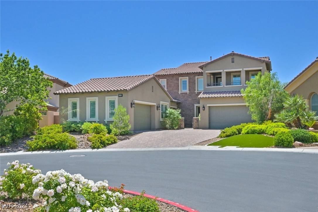 Front of Home. 4 car Garage. Cul-De-Sac