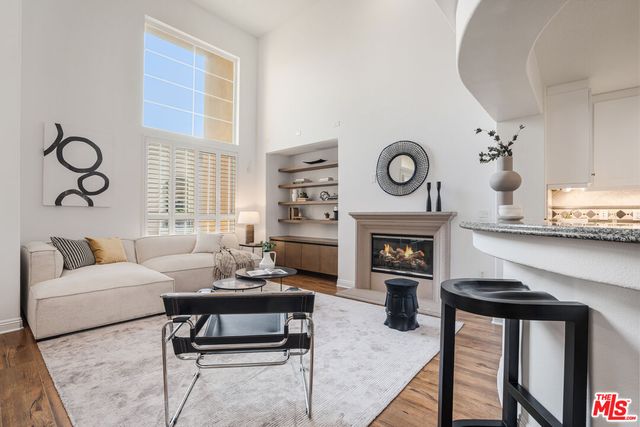 $1,400,000 | 5831 Seawalk Drive, Unit 217 | Playa Vista