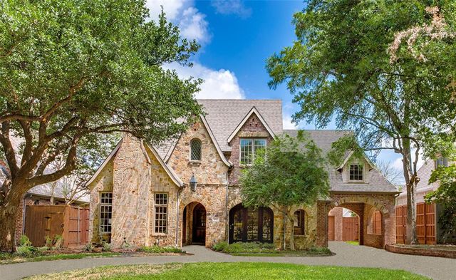 $2,300,000 | 6617 Park Lane | Preston Hollow East