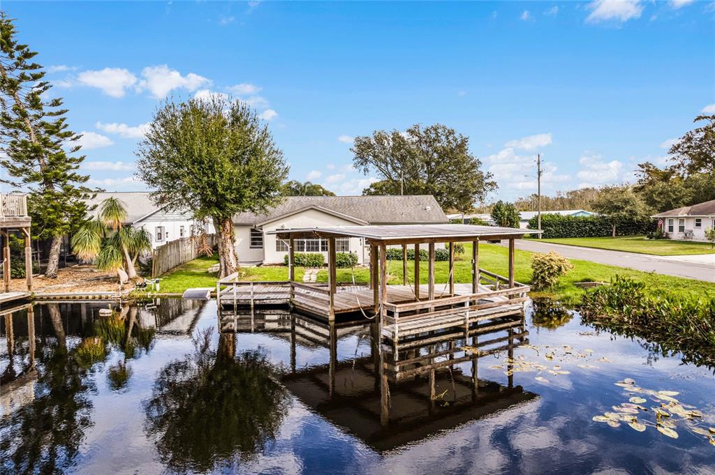 Gorgeous canal home with Boat dock and lift