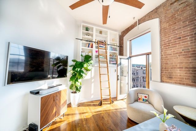 $3,250 | 1015 Grand Street, Unit 3E | Northwest Hoboken