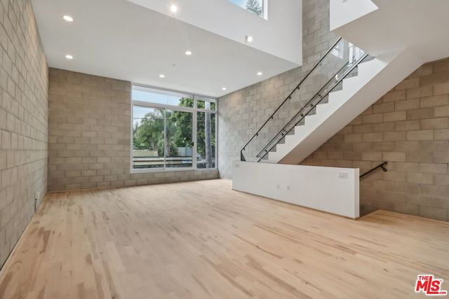 $1,195,000 | 717 North Highland Avenue, Unit 26 | Hollywood