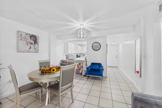 $250,000 | 1910 West 56th Street, Unit 3207 | Hialeah