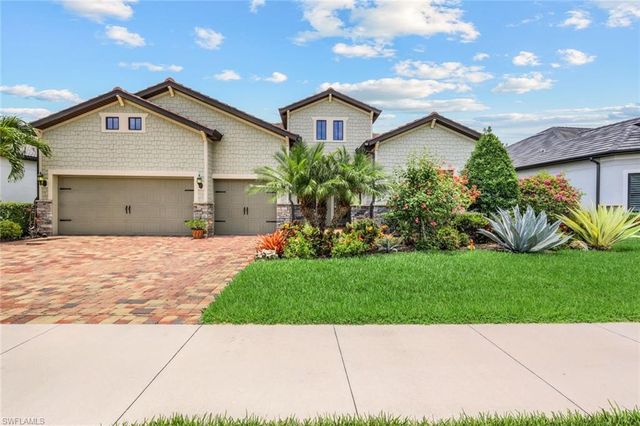 $1,399,000 | 9335 Surfbird Court | Greyhawk at Golf Club of the Everglades