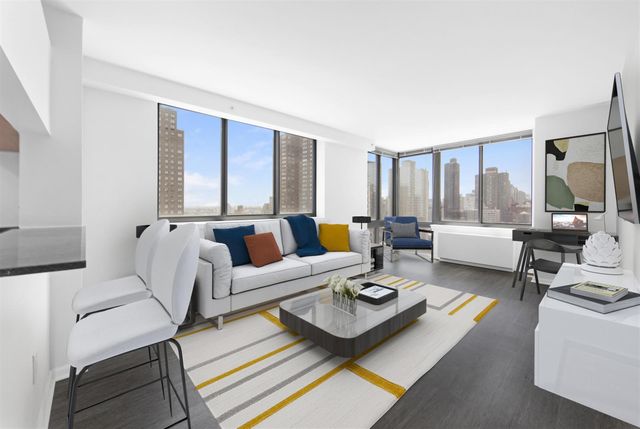 $4,495 | 408 East 92nd Street, Unit 10C | Upper East Side