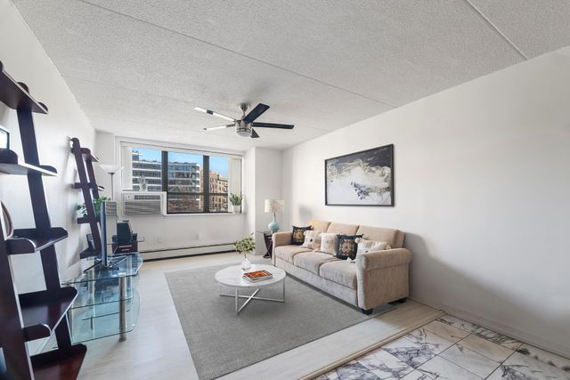 $850,000 | 300 West 110th Street, Unit 1B | Upper West Side