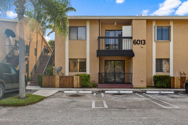 $210,000 | 6013 10th Avenue North, Unit 105 | Greenacres