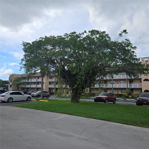 $170,000 | 9330 Sunrise Lakes Boulevard, Unit 205 | Sunrise Lakes