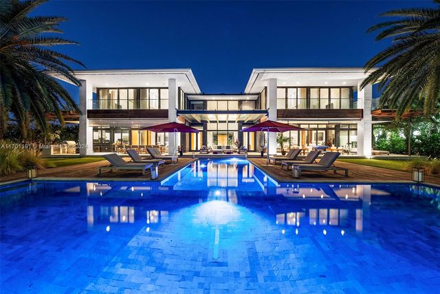 $44,995,000 | 385 Centre Island | Golden Beach