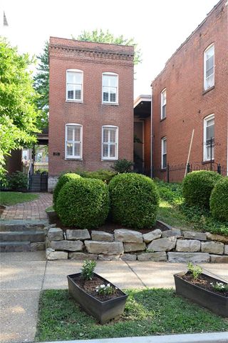 $1,950 | 2024 Hickory Street | Lafayette Square