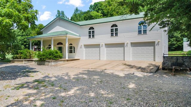 $309,000 | 10912 Highway 77 | Sylvania Township - Scott County