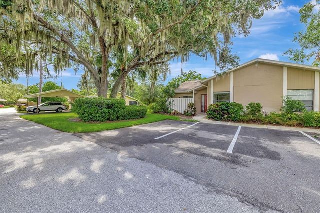 $2,300 | 3434 Tallywood Lane | Sarasota