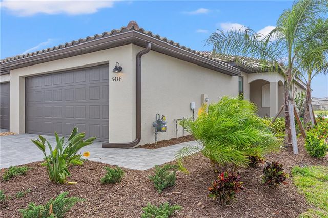 $399,999 | 5414 Mystic Water Cove | Lakewood Ranch