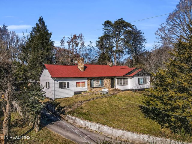 $350,000 | 4207 Holston Hills Road | Holston Hills