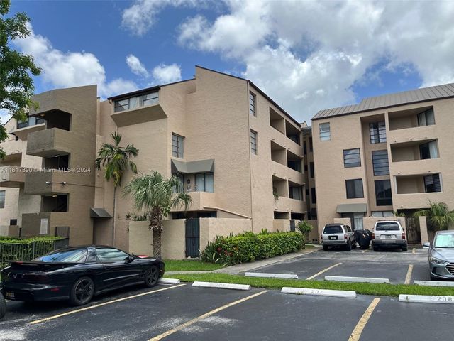 $2,500 | 10500 Southwest 108th Avenue, Unit B212 | Kendall