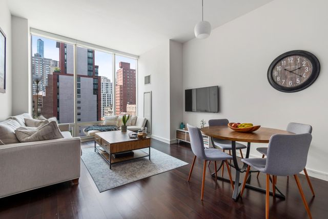 $5,000 | 300 East 23rd Street, Unit 9F | Gramercy