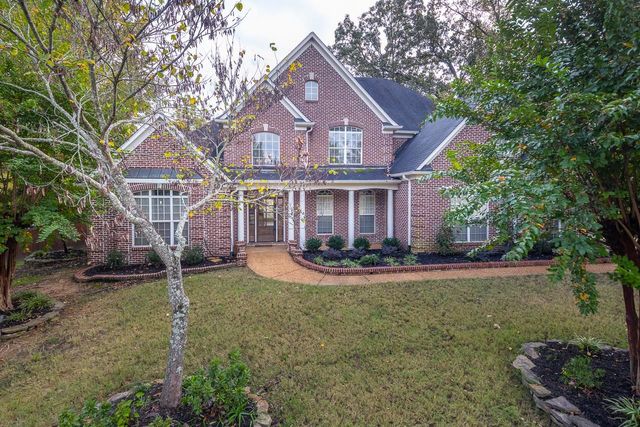 $650,000 | 8679 Saddle Creek Drive