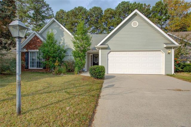 $379,900 | 2037 Steffi Lane Northwest | Glen Oaks Racquet Club