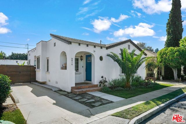 $1,439,000 | 8816 David Avenue | Beverlywood