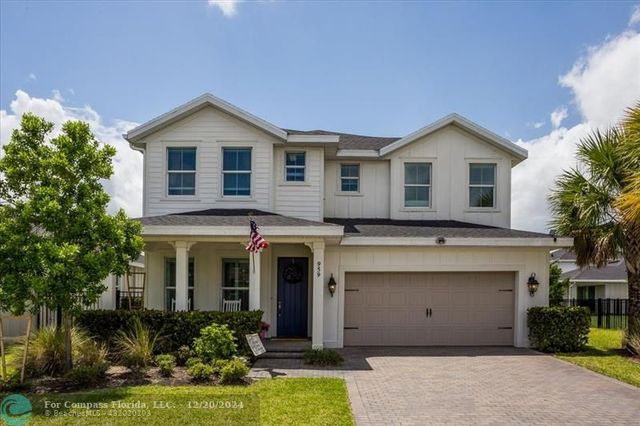 $669,900 | 959 Ember Ridge Run | Loxahatchee