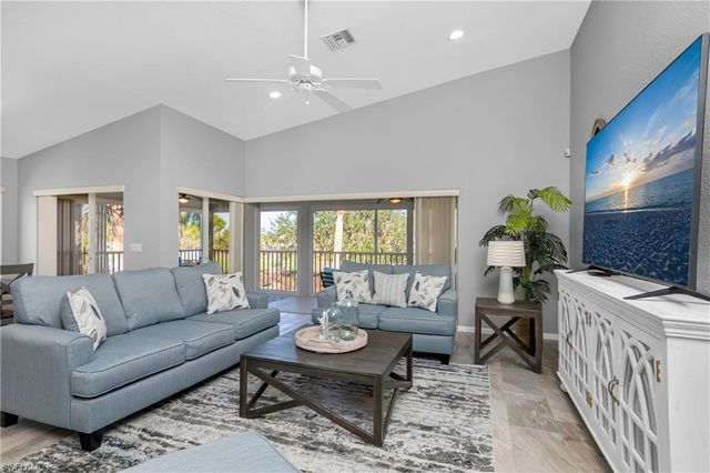 $425,000 | 8471 Southbridge Drive, Unit 2 | Estero