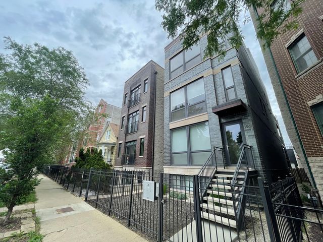 $4,450 | 2848 North Damen Avenue, Unit 3 | Hamlin Park