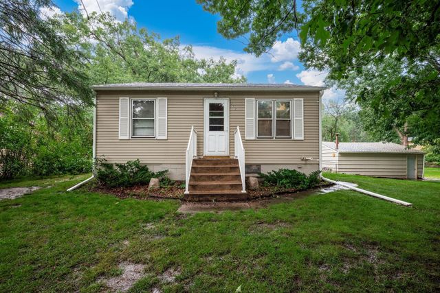 $349,900 | 212 Glenmar Avenue | Mahtomedi