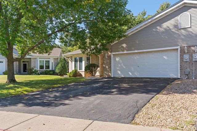 $539,000 | 840 Monet Court | Mendota Heights