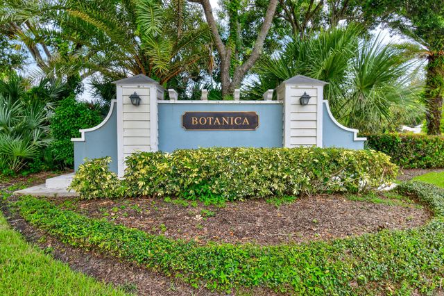 $895,000 | 116 West Bay Cedar Circle | Jupiter