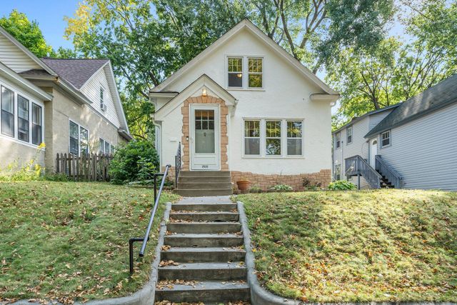 $369,900 | 2533 Pierce Street Northeast | Audubon Park