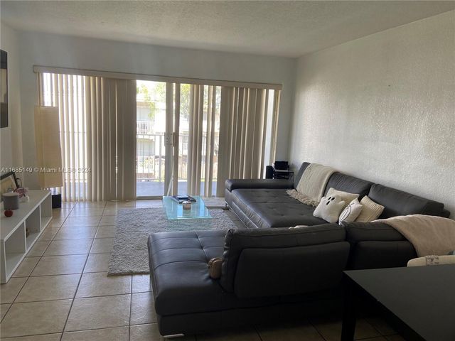 $250,000 | 7725 Southwest 88th Street, Unit A325 | Kendall