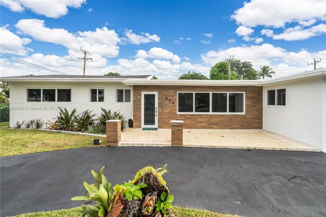 $980,000 | 920 Northeast 181st Street | Windward