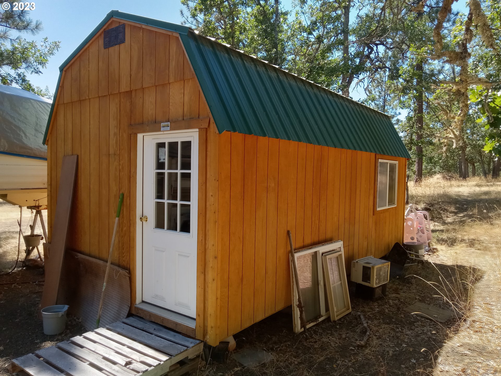 a view of a small house