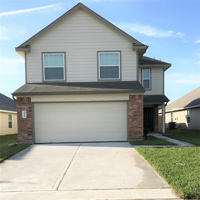 a front view of house with yard