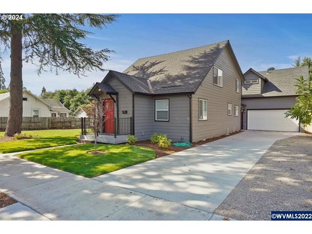 $705,000 | 1117 6th Street Northwest | West Salem