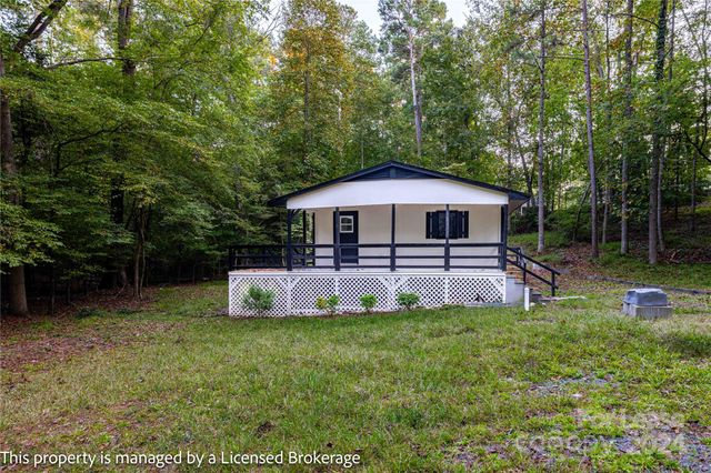 $1,650 | 372 Newport Drive | Uwharrie Township - Montgomery County